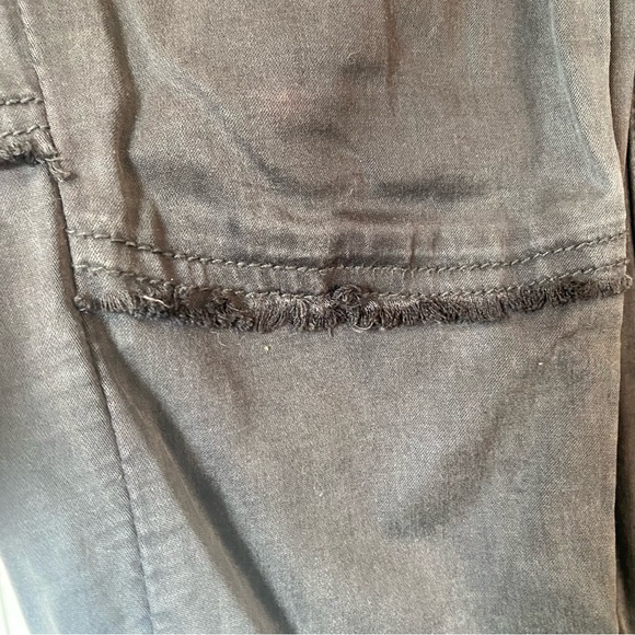 BlankNYC women’s distressed stretchy pants accent zippers and fringe size 25 - Picture 8 of 8